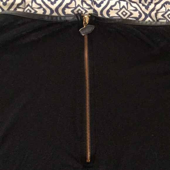 Zara sz M knit top with zipper on back - Picture 4 of 4